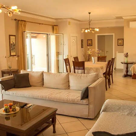 Marianna Casă la țară *